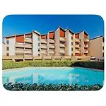 T3 Moderne Avec Terrasse, Piscine Et Parking Prive דירה