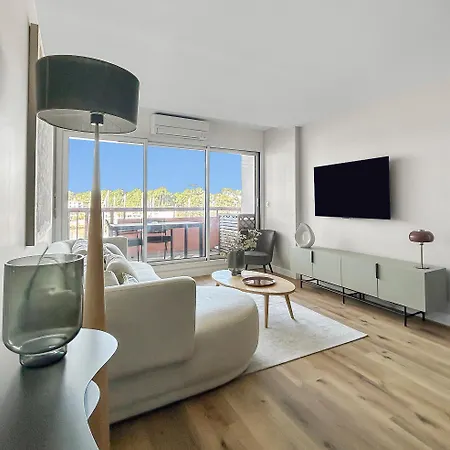 T3 Moderne Avec Terrasse, Piscine Et Parking Prive Daire *