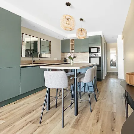 Daire T3 Moderne Avec Terrasse, Piscine Et Parking Prive *