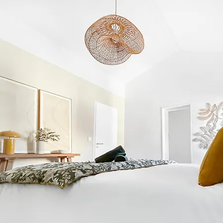 T3 Moderne Avec Terrasse, Piscine Et Parking Prive Daire *