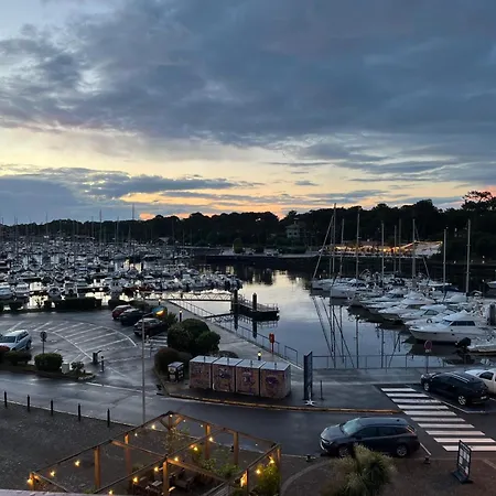 T3 Moderne Avec Terrasse, Piscine Et Parking Prive Daire