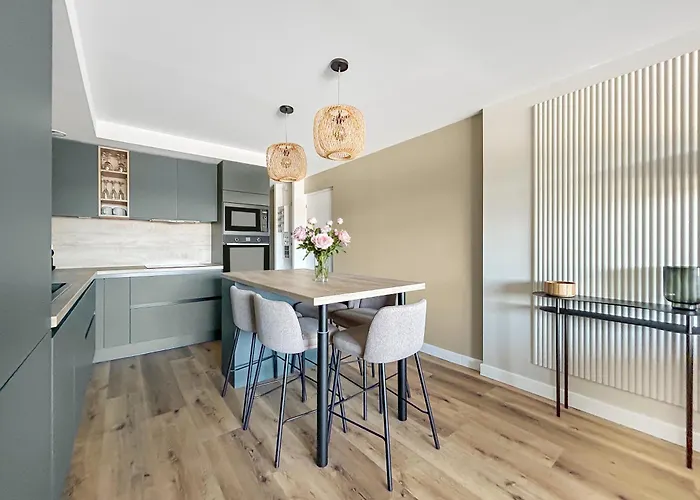 T3 Moderne Avec Terrasse, Piscine Et Parking Prive Capbreton